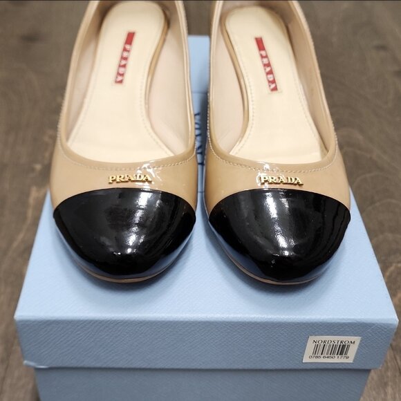 100% Authentic!! Prada Logo Black Beige Patent Block Heels Pumps - Picture 9 of 10